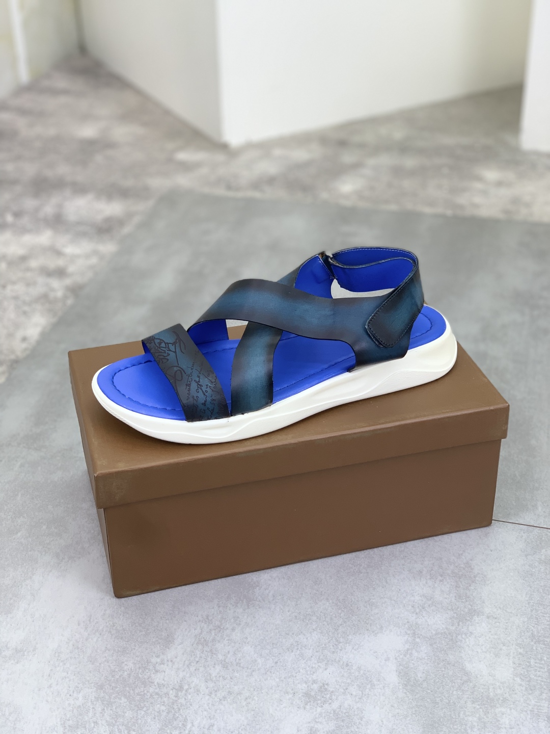 Berluti Men's Leather Sandals, Luxurious Italian Craftsmanship, Sizes 40-44 5 cmp i1742571473577 2749 0 3