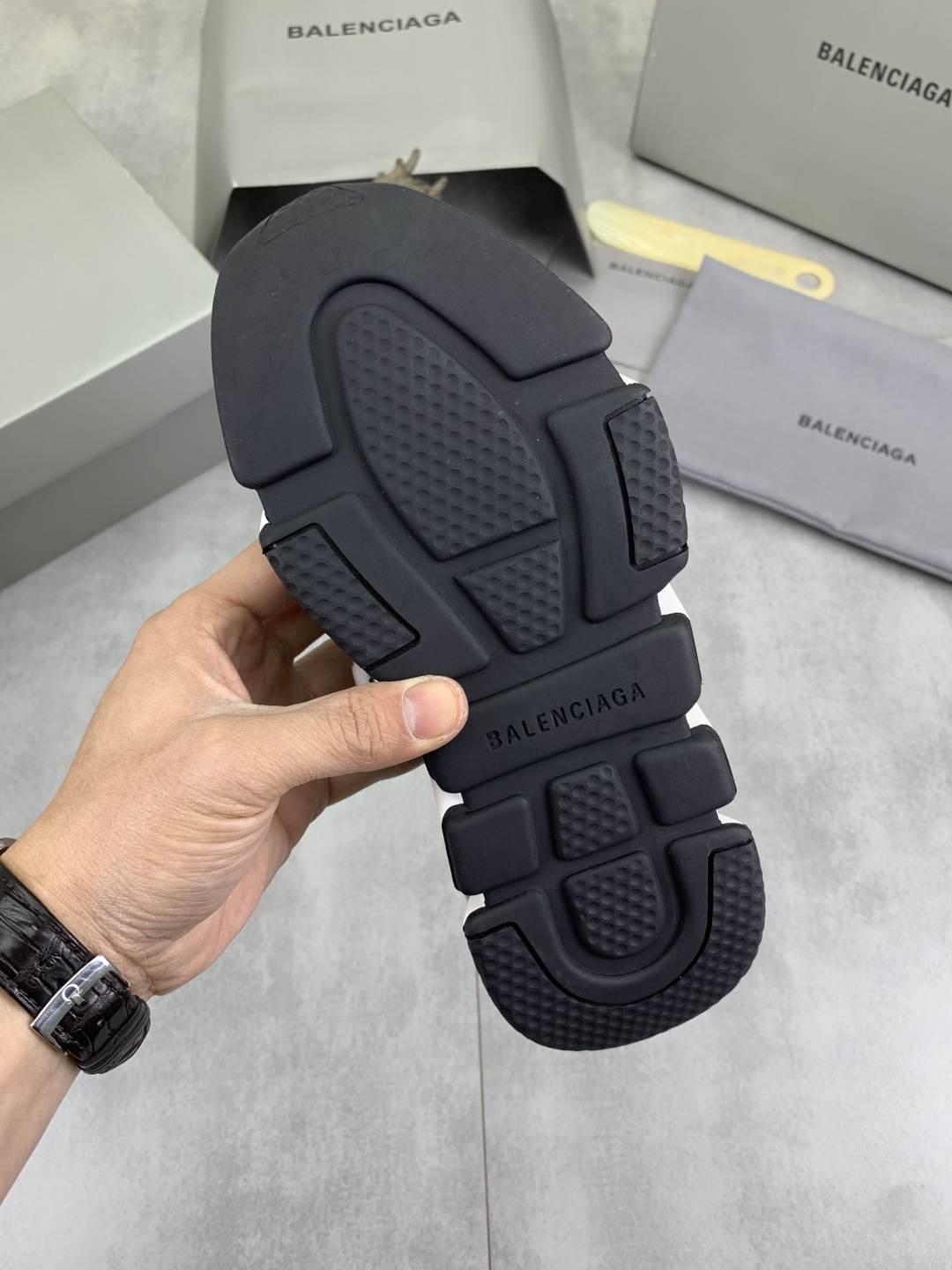 cmp i1742572648640 254 0 8