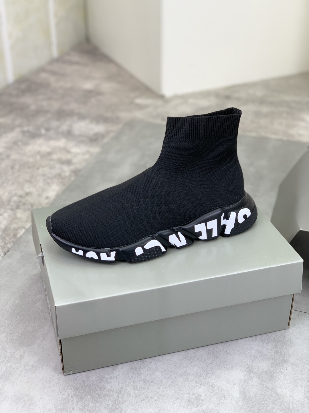 Balenciaga Speed 2.0 Black Knit Sock Sneakers - Ultimate Comfort & Style 5 cmp i1742572768440 1639 0 3