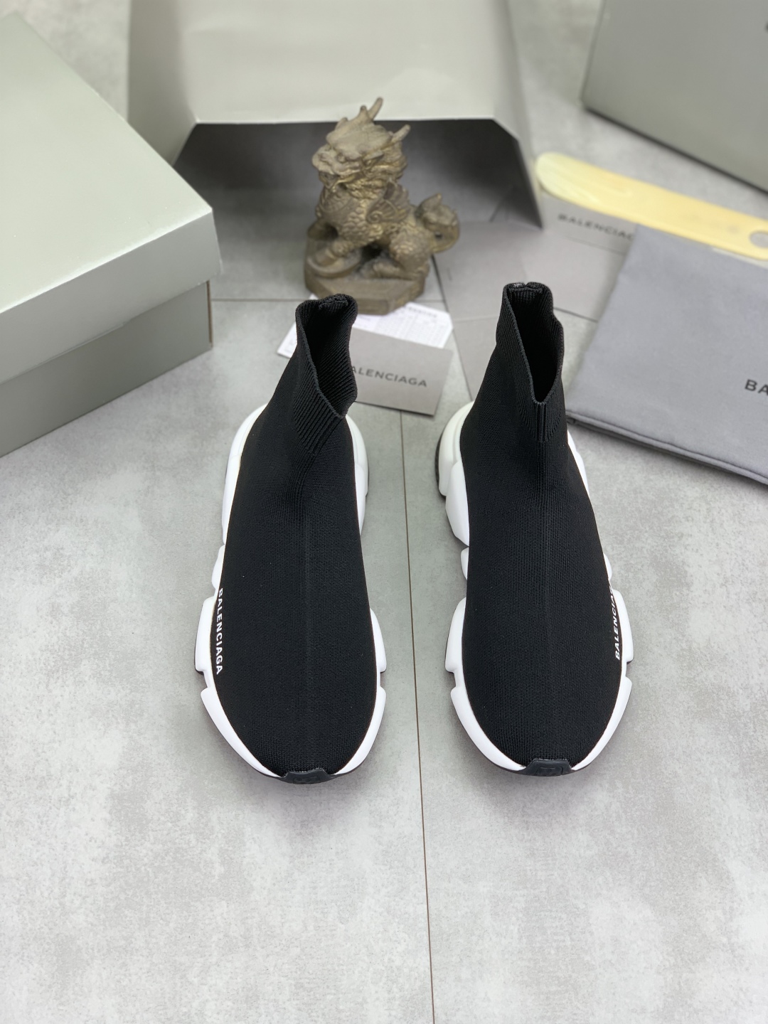 Balenciaga Speed 2.0 Black Knit Sock Sneakers - Ultimate Comfort and Style 3 cmp i1742572814043 3333 0 1