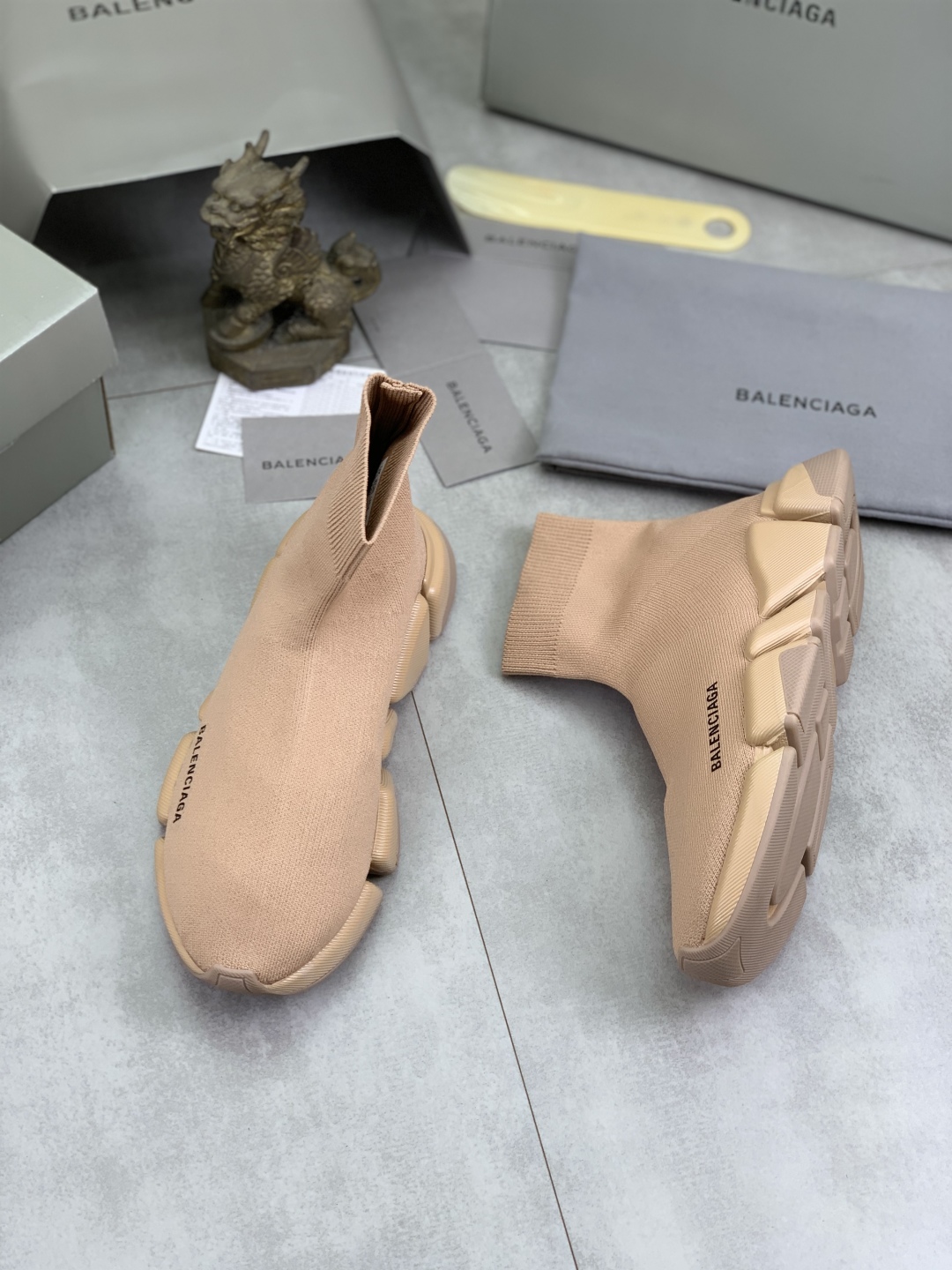 Balenciaga Speed 2.0 Knitted Sock Boots - Seamless Comfort & Style 4 cmp i1742572838681 2103 0 2