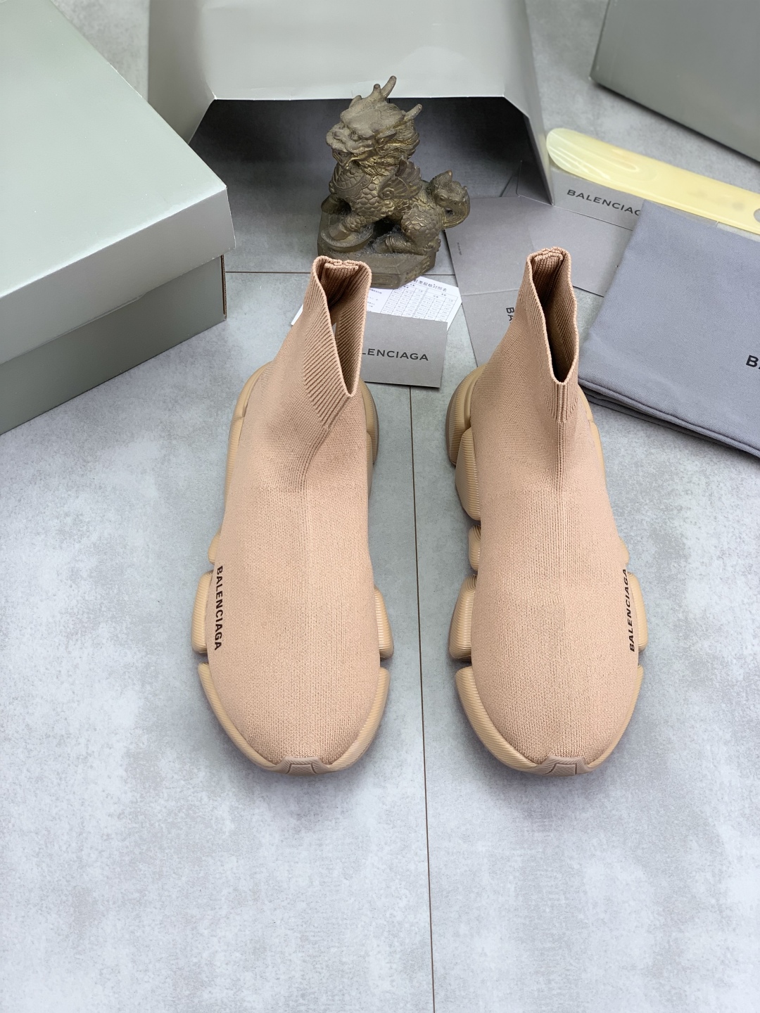 Balenciaga Speed 2.0 Knitted Sock Boots - Seamless Comfort & Style 3 cmp i1742572838688 8957 0 1