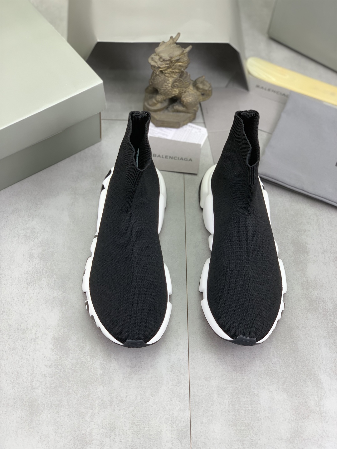 Balenciaga Speed 2.0 Black Knit Sock Sneakers - Unmatched Comfort and Style 3 cmp i1742572861917 4085 0 1
