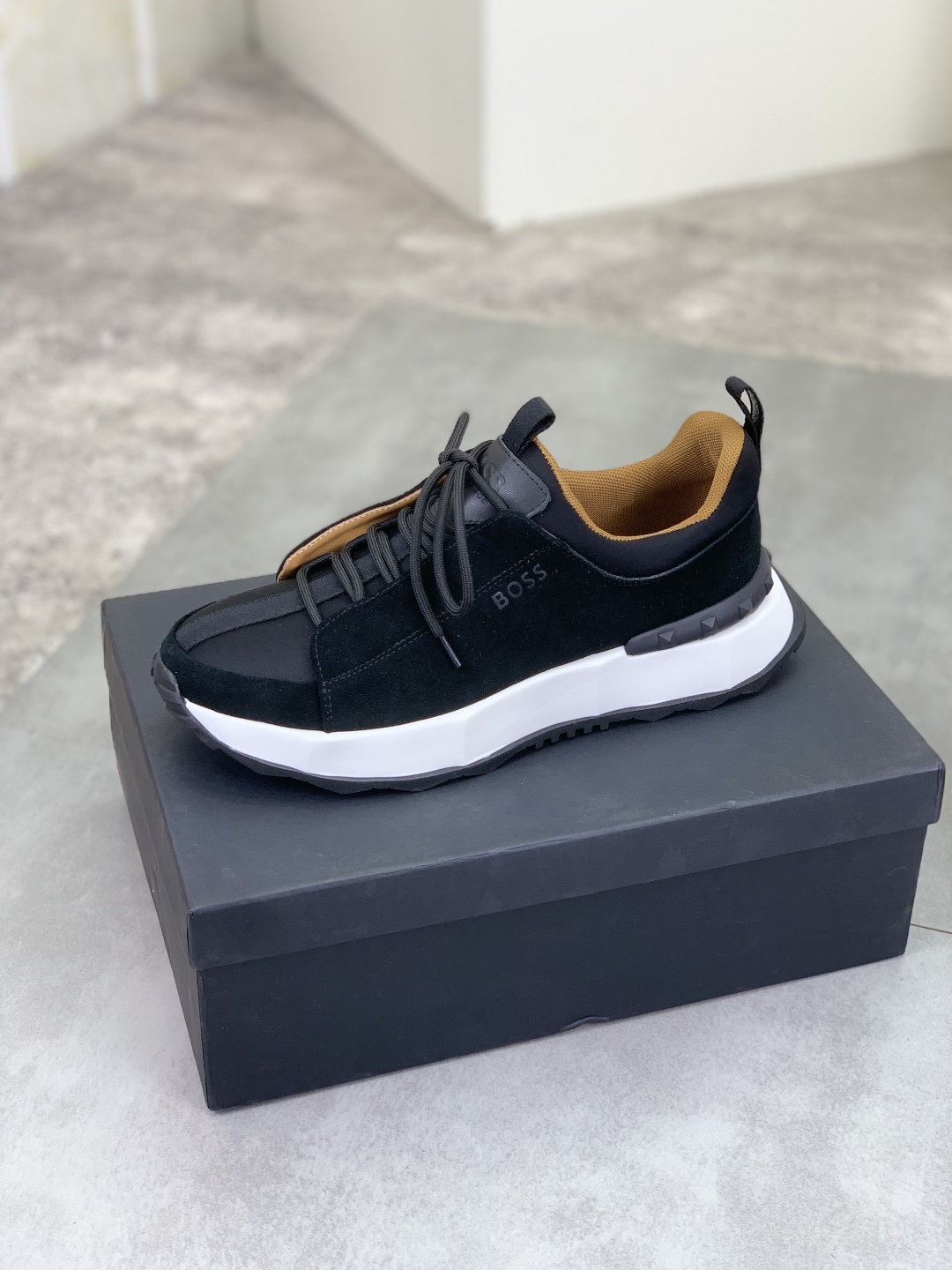 BOSS Men's Classic Lace-Up Sneakers - Premium Leather, Breathable Design, Stylish Comfort 5 cmp i1742656748975 1 0 3