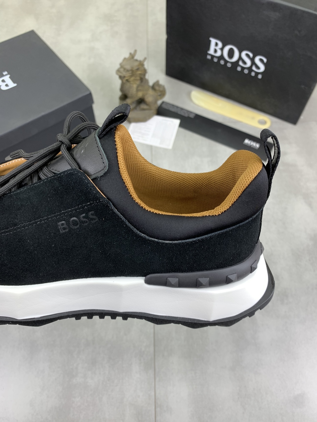 BOSS Men's Classic Lace-Up Sneakers - Premium Leather, Breathable Design, Stylish Comfort 8 cmp i1742656749768 292 0 6