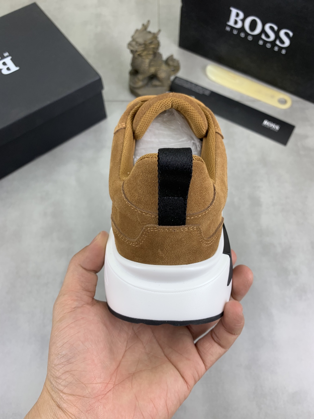 BOSS Men's Leather Lace-Up Sneakers Classic Style Comfortable and Breathable 9 cmp i1742656789105 5018 0 7