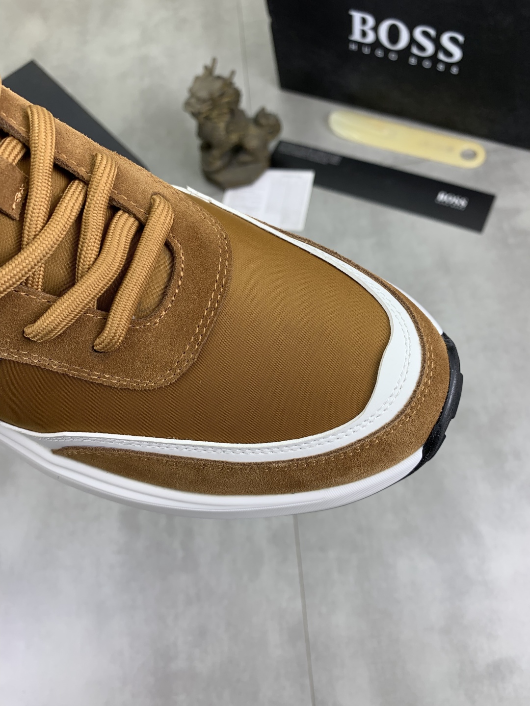 BOSS Men's Leather Lace-Up Sneakers Classic Style Comfortable and Breathable 6 cmp i1742656791842 8114 0 4