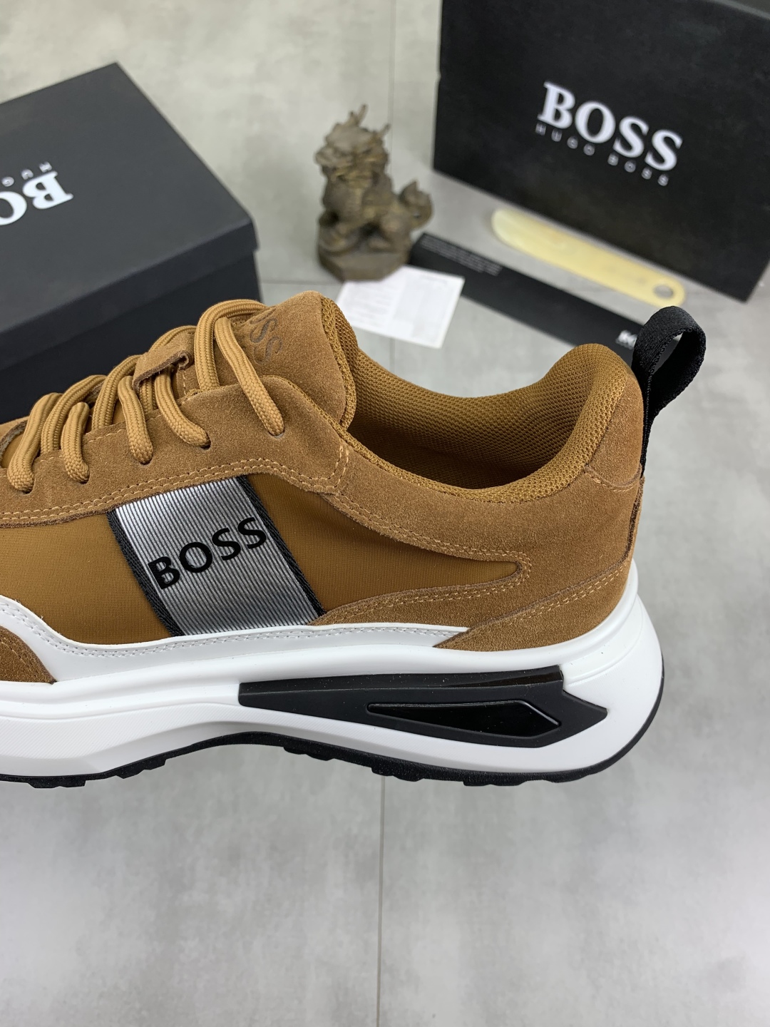 BOSS Men's Leather Lace-Up Sneakers Classic Style Comfortable and Breathable 8 cmp i1742656797077 8375 0 6