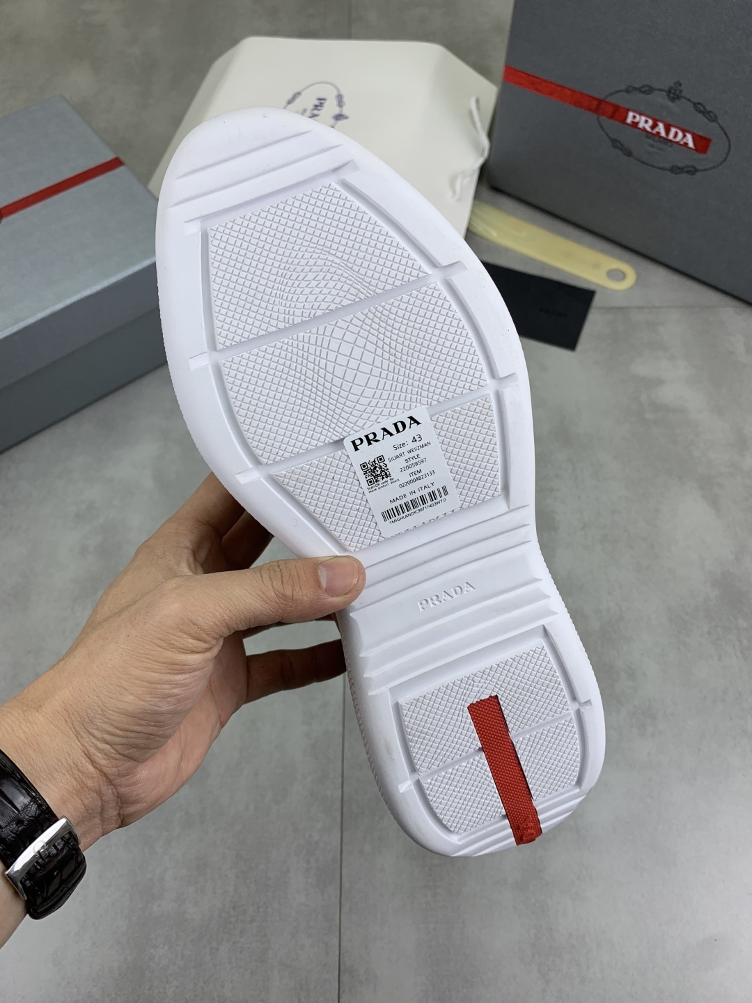 Prada Men's Classic Suede Leather Casual Sneakers - Stylish Comfort 10 cmp i1742656967929 1991 0 8