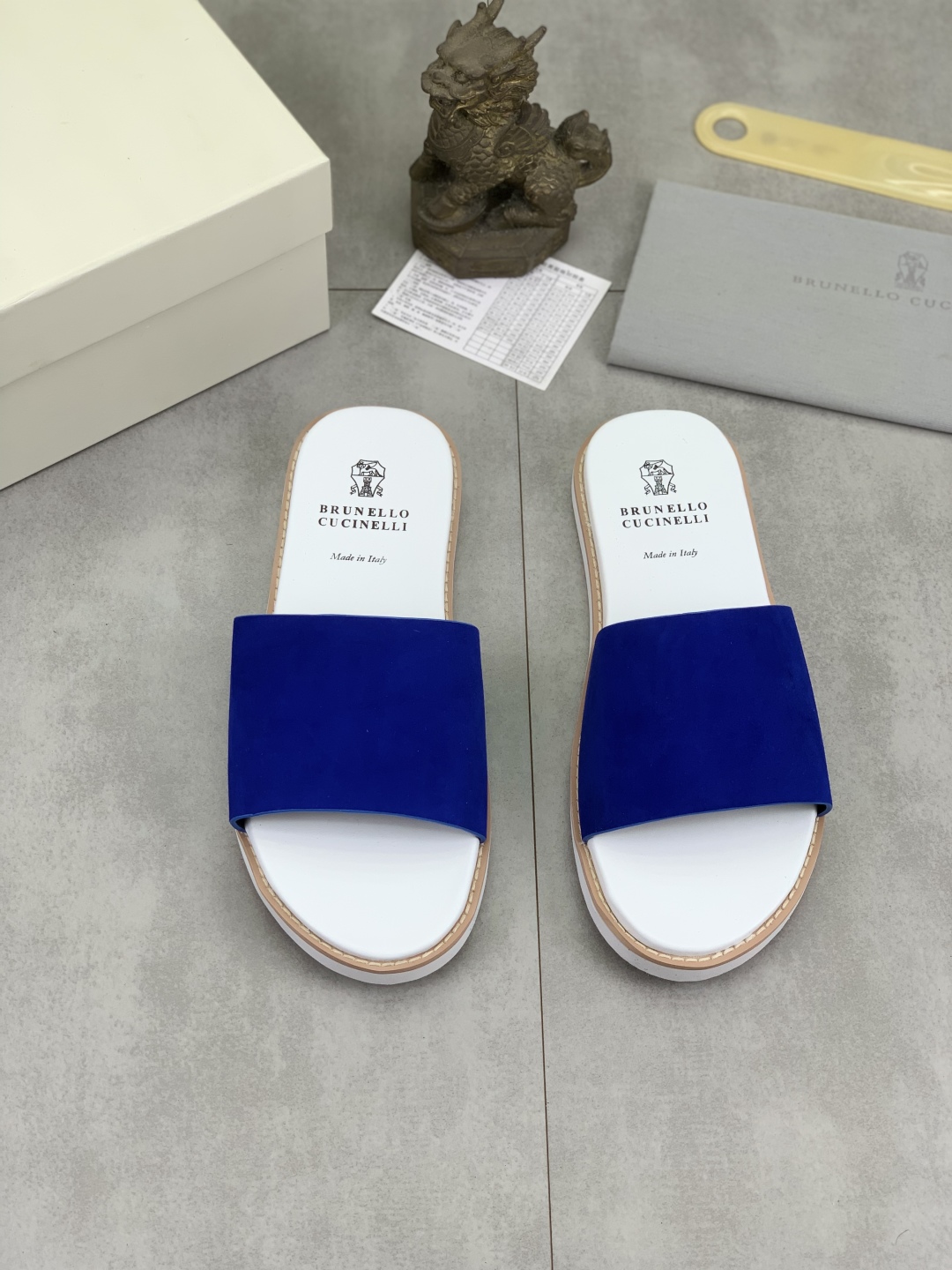 Precio de fábrica P170Brunello Cucinelli BC New Suede Slippers, 25ss Nueva colección Esta zapatilla 