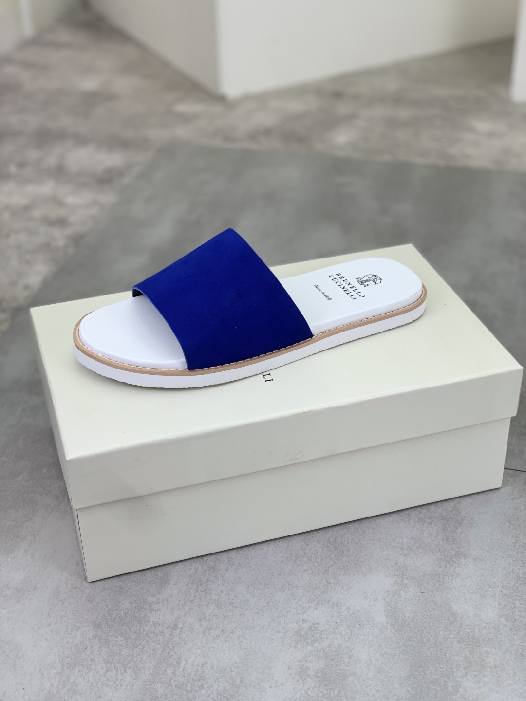 Precio de fábrica P170Brunello Cucinelli BC New Suede Slippers, 25ss Nueva colección Esta zapatilla 