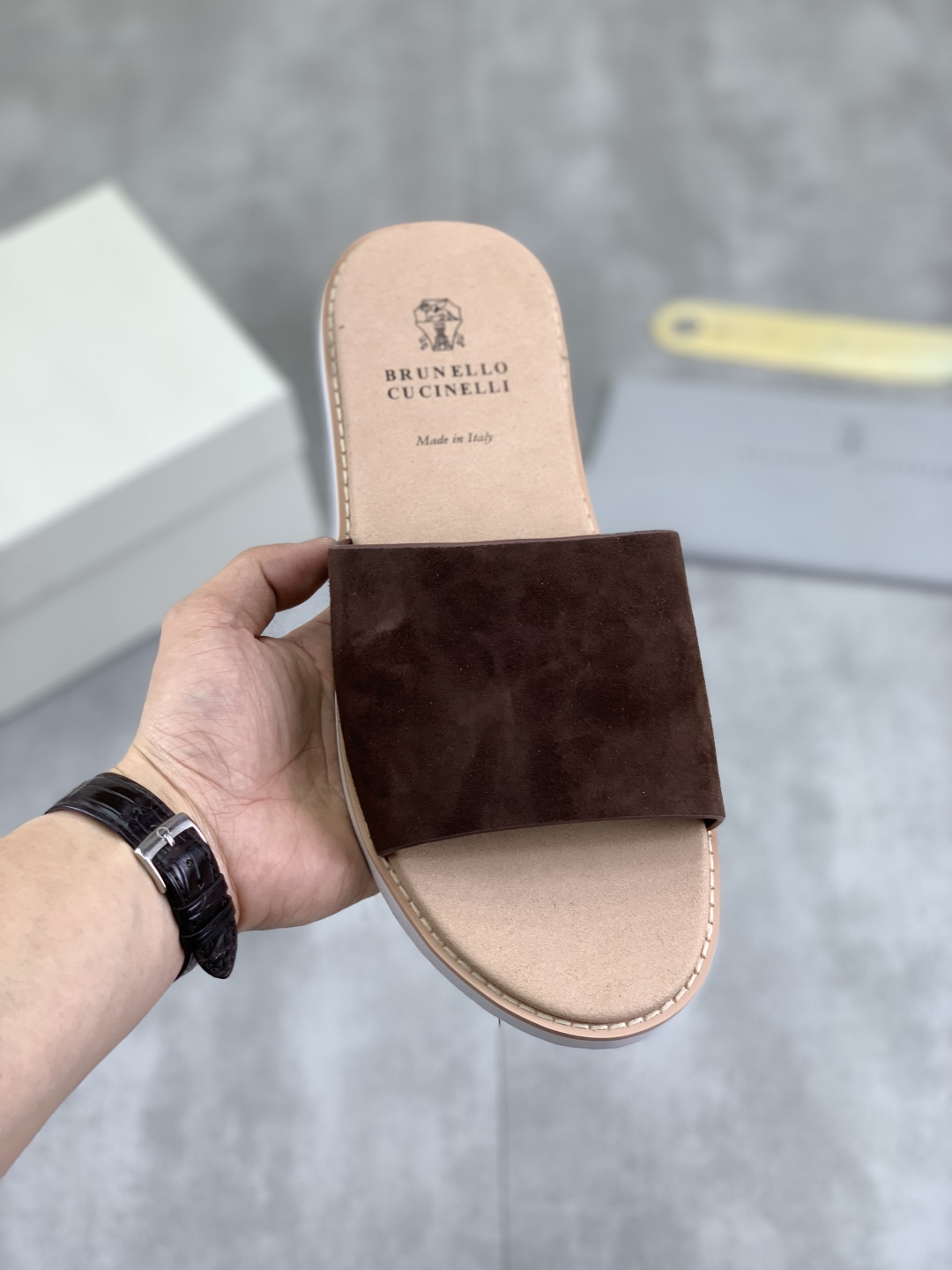 Precio de fábrica P170 Brunello Cucinelli BC Nuevas zapatillas de ante, 25ss Nueva colección ¡Esta s