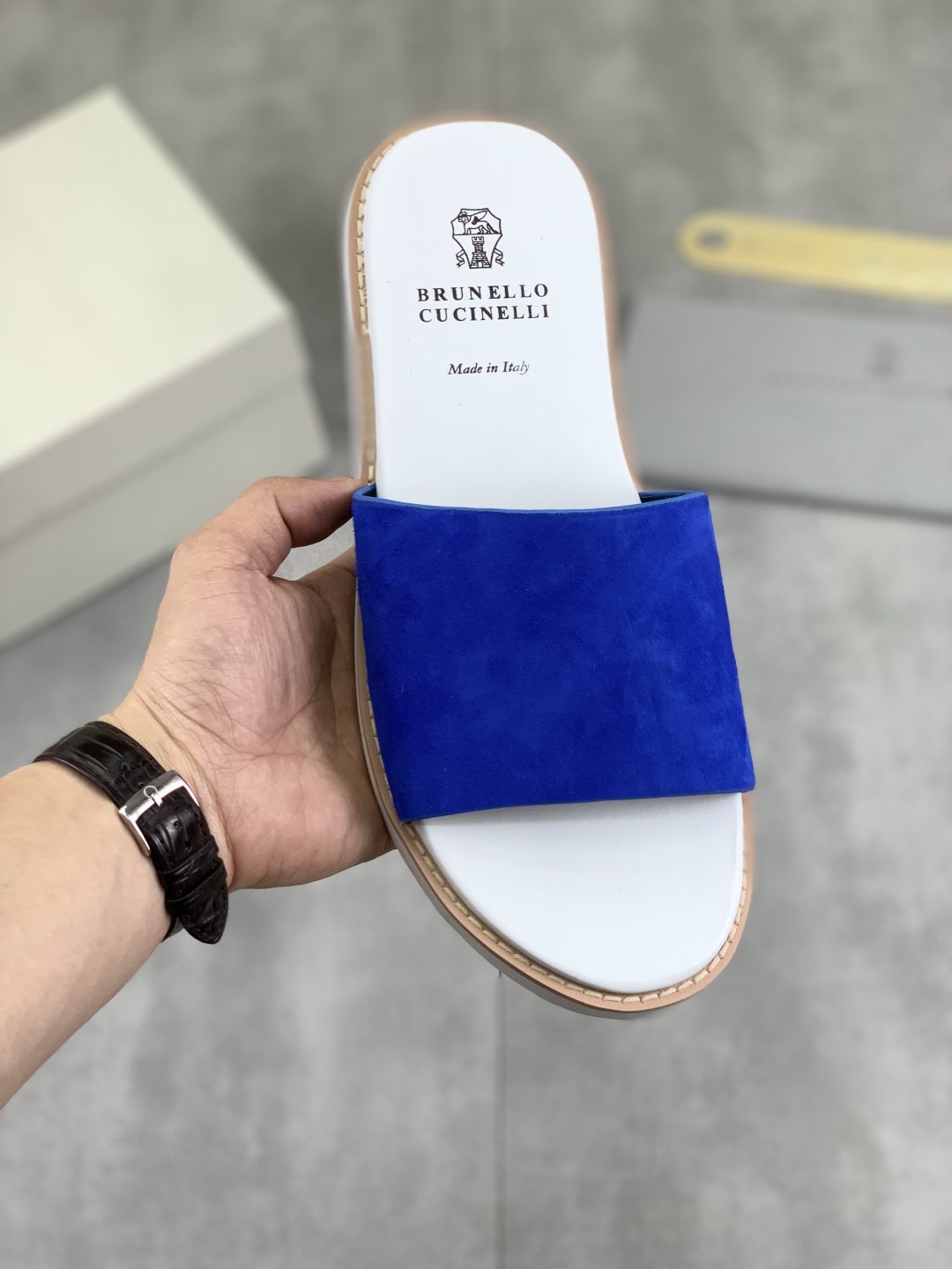 Precio de fábrica P130 Precio real Brunello Cucinelli BC New Suede Slippers, 25ss New Collection ¡Es