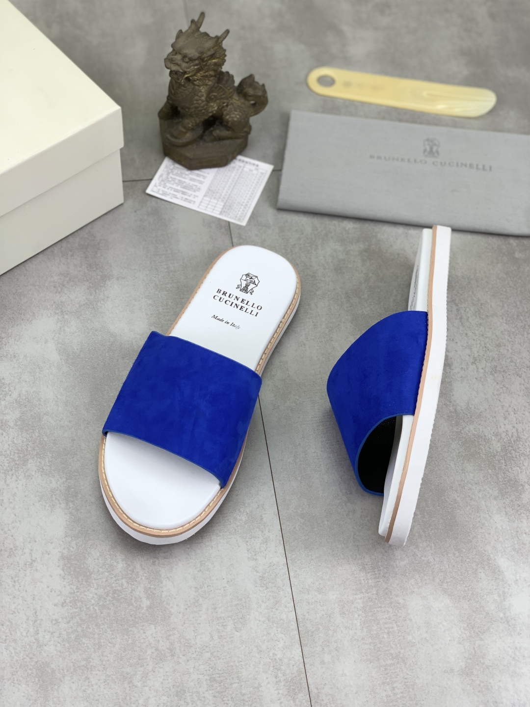 Precio de fábrica P130 Precio real Brunello Cucinelli BC New Suede Slippers, 25ss New Collection ¡Es
