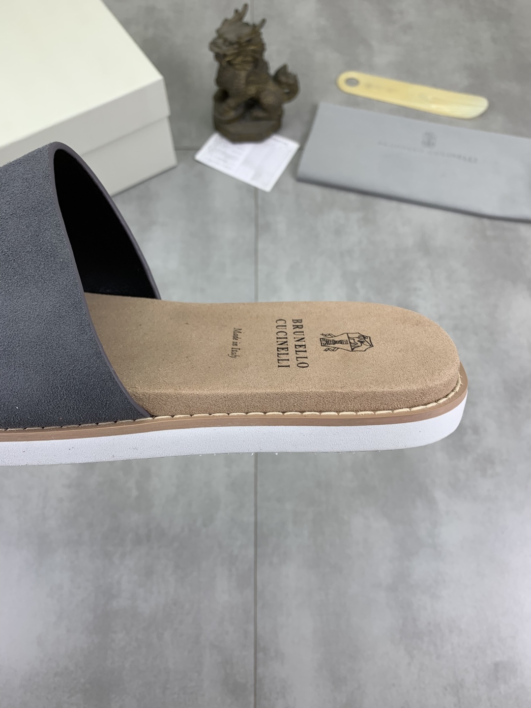 Precio de fábrica P130 Precio real Brunello Cucinelli BC New Suede Slippers, 25ss New Collection ¡Es