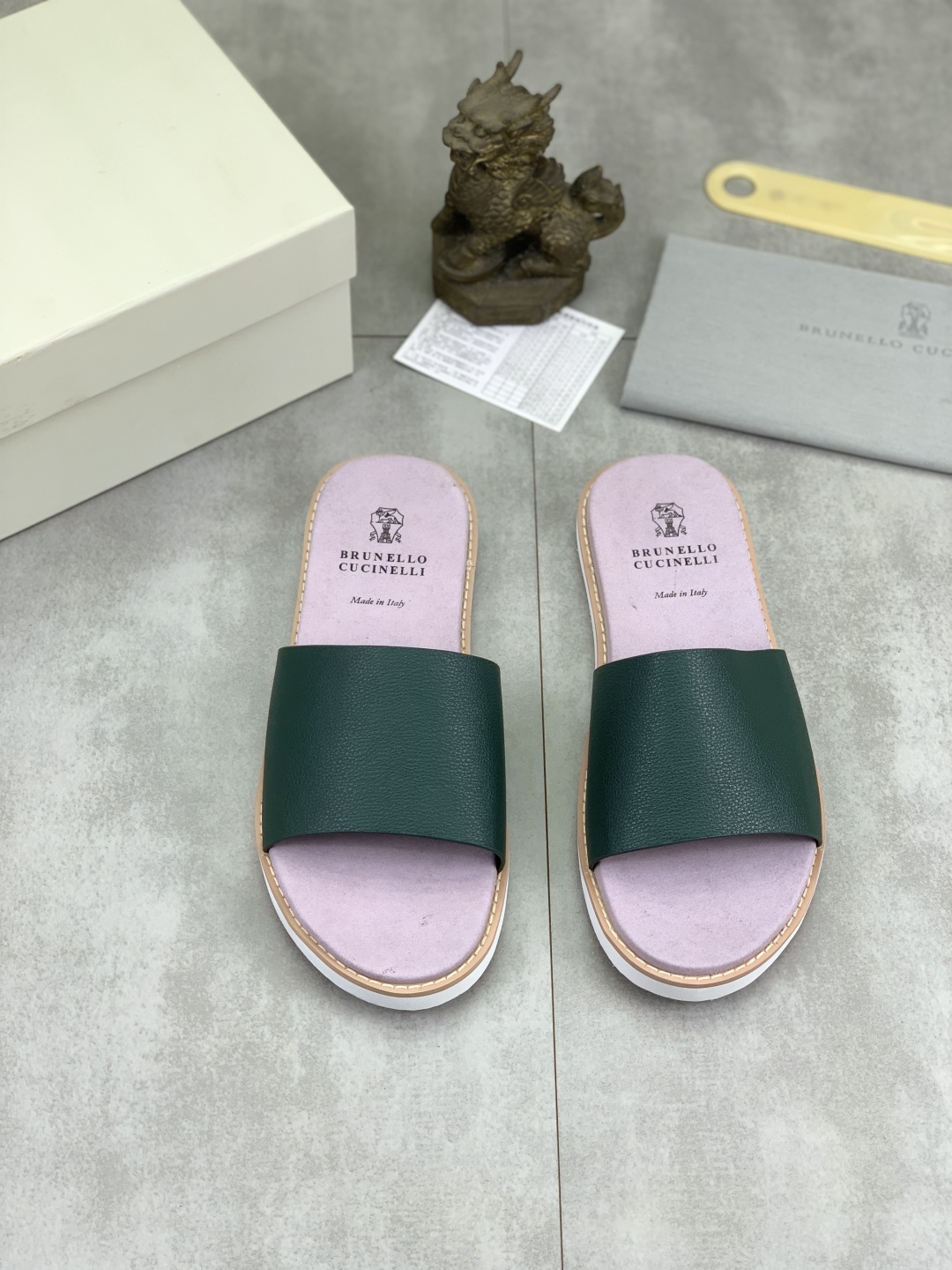 Precio de fábrica P130 Precio real Brunello Cucinelli BC New Suede Slippers, 25ss New Collection ¡Es