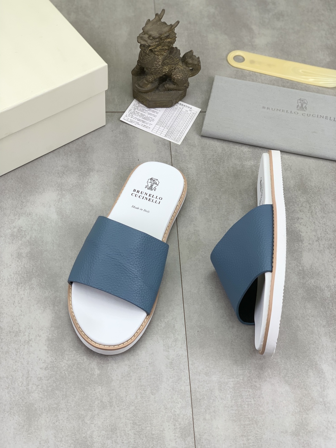 Precio de fábrica P130 Precio real Brunello Cucinelli BC New Suede Slippers, 25ss New Collection ¡Es