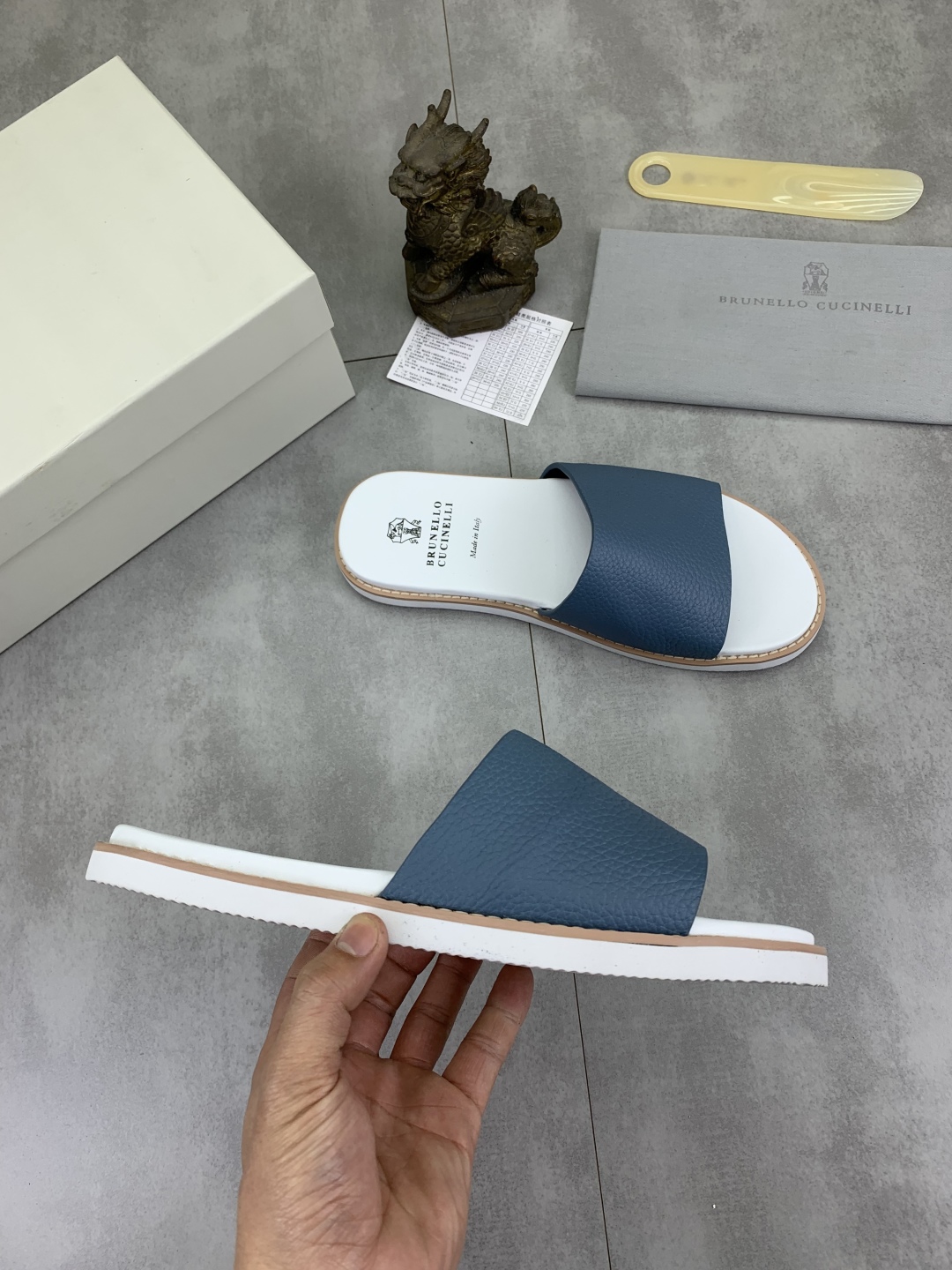 Precio de fábrica P130 Precio real Brunello Cucinelli BC New Suede Slippers, 25ss New Collection ¡Es