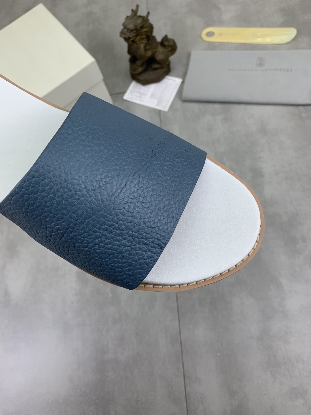 Precio de fábrica P130 Precio real Brunello Cucinelli BC New Suede Slippers, 25ss New Collection ¡Es