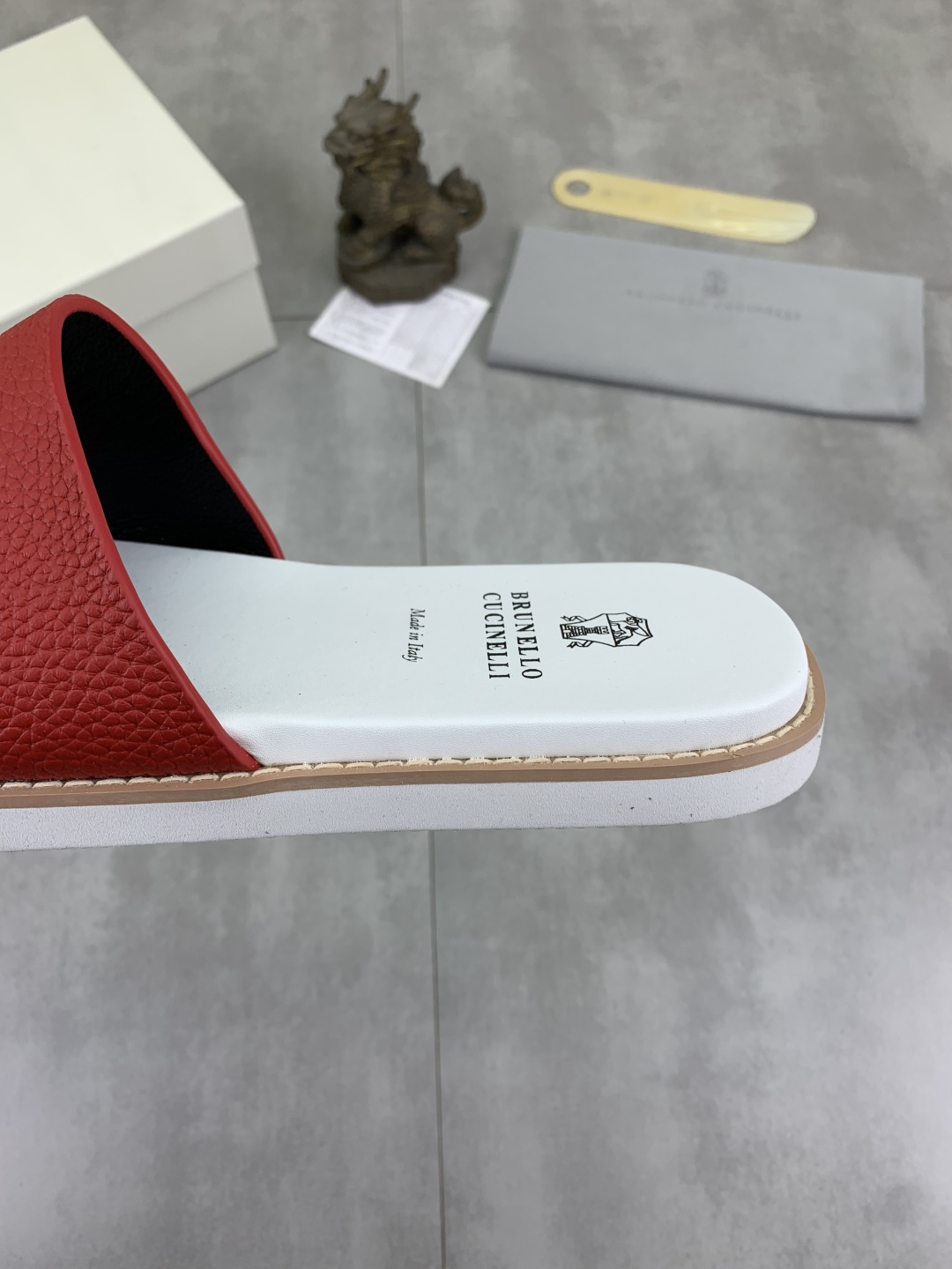 Precio de fábrica P130 Precio real Brunello Cucinelli BC New Suede Slippers, 25ss New Collection ¡Es