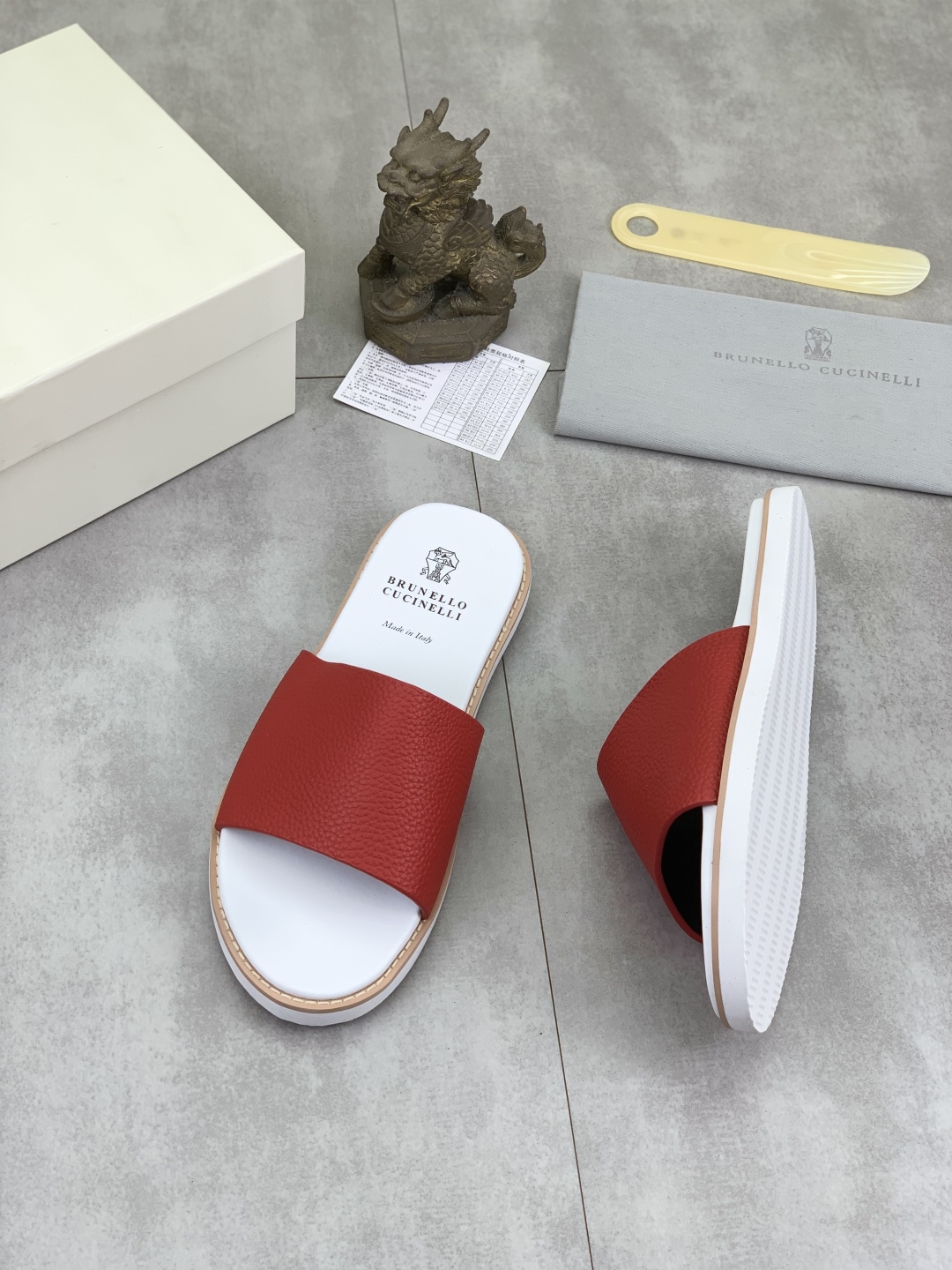 Precio de fábrica P130 Precio real Brunello Cucinelli BC New Suede Slippers, 25ss New Collection ¡Es