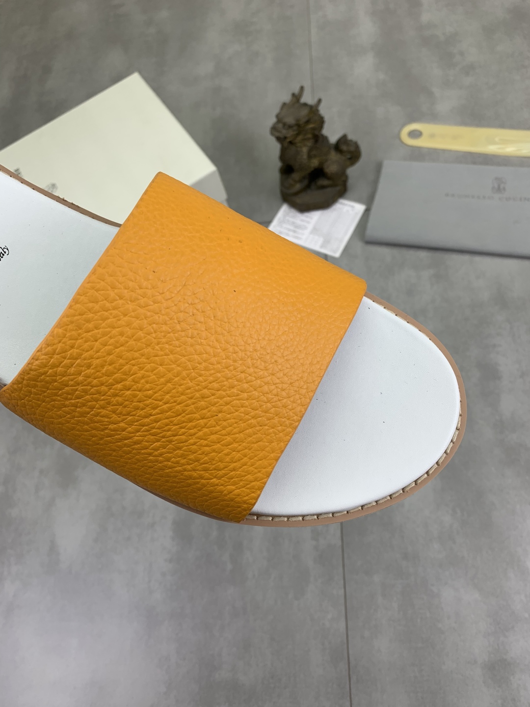 Precio de fábrica P130 Precio real Brunello Cucinelli BC New Suede Slippers, 25ss New Collection ¡Es