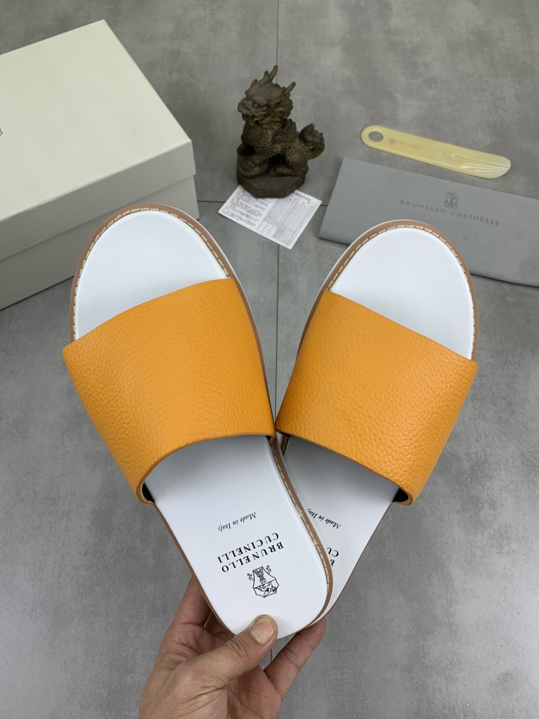 Precio de fábrica P130 Precio real Brunello Cucinelli BC New Suede Slippers, 25ss New Collection ¡Es