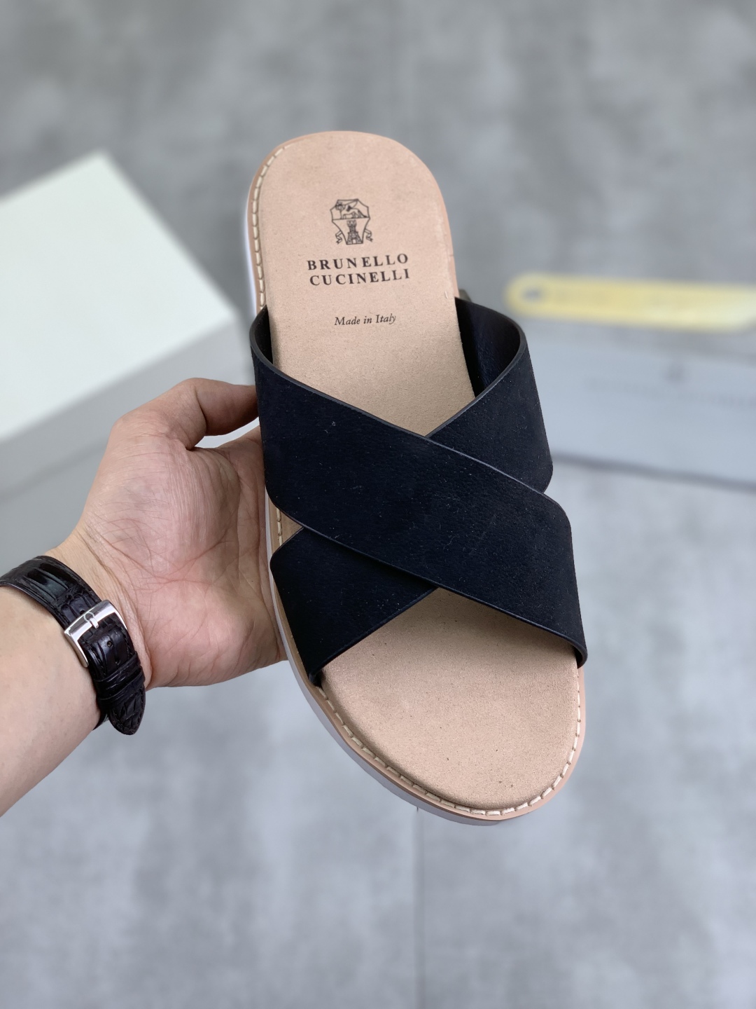 Precio de fábrica P130 Precio real Brunello Cucinelli BC New Suede Slippers, 25ss New Collection ¡Es