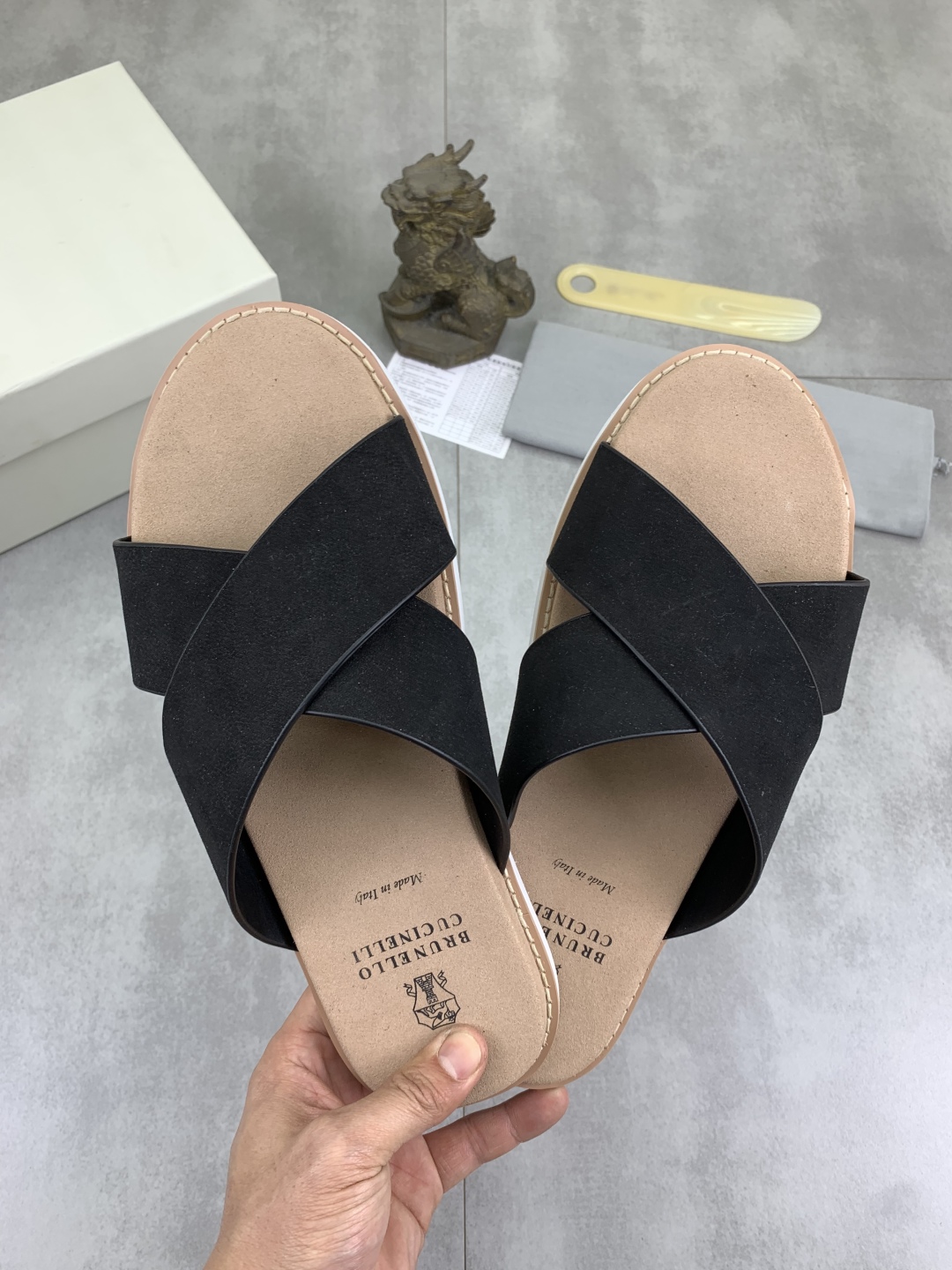 Precio de fábrica P130 Precio real Brunello Cucinelli BC New Suede Slippers, 25ss New Collection ¡Es