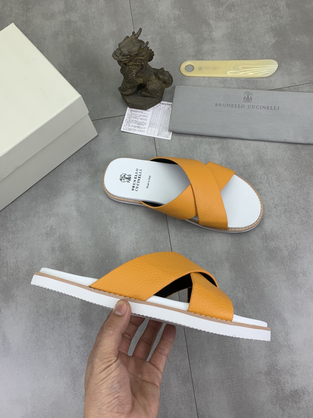 Precio de fábrica P130 Precio real Brunello Cucinelli BC New Suede Slippers, 25ss New Collection ¡Es