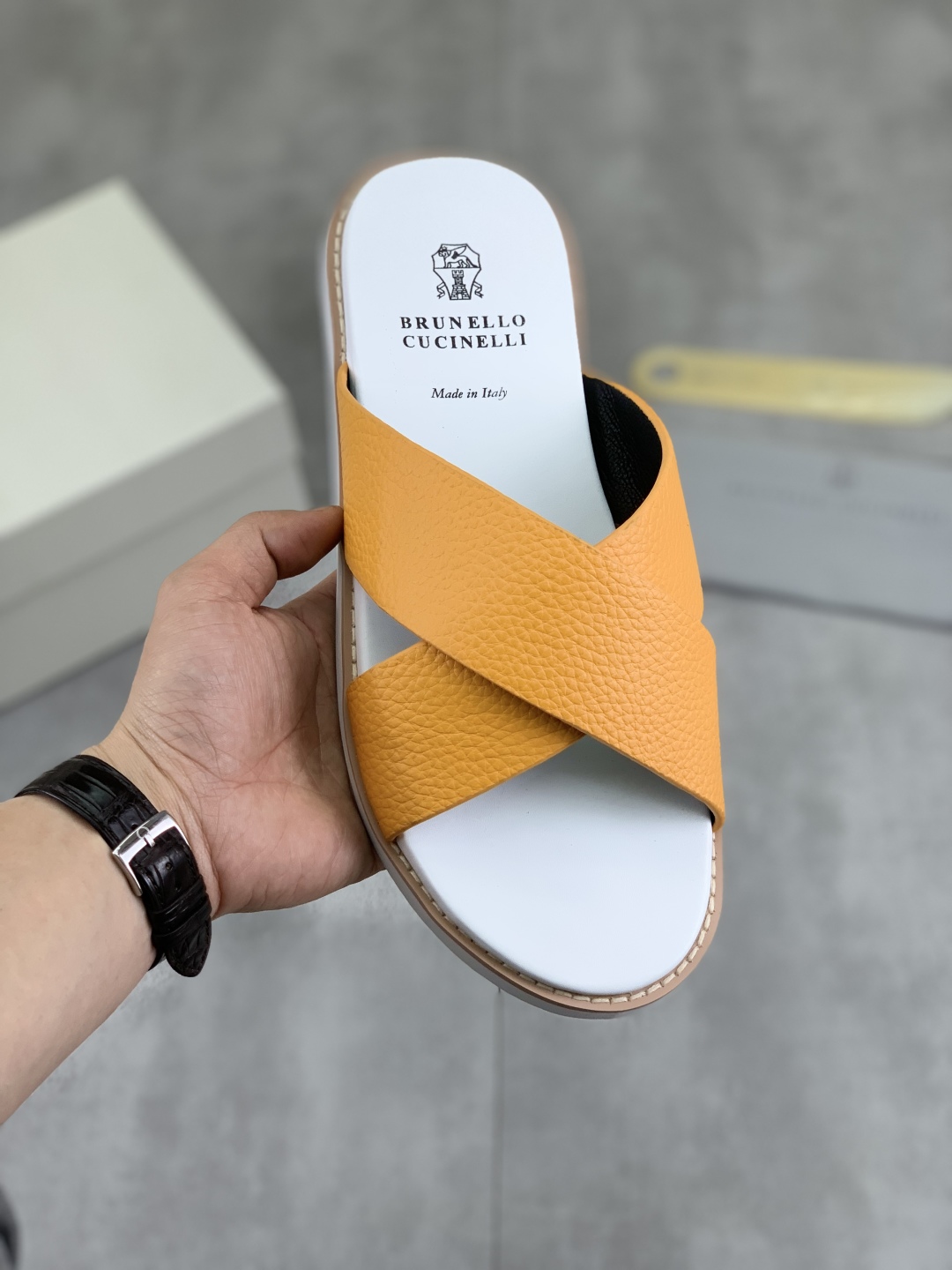 Precio de fábrica P130 Precio real Brunello Cucinelli BC New Suede Slippers, 25ss New Collection ¡Es