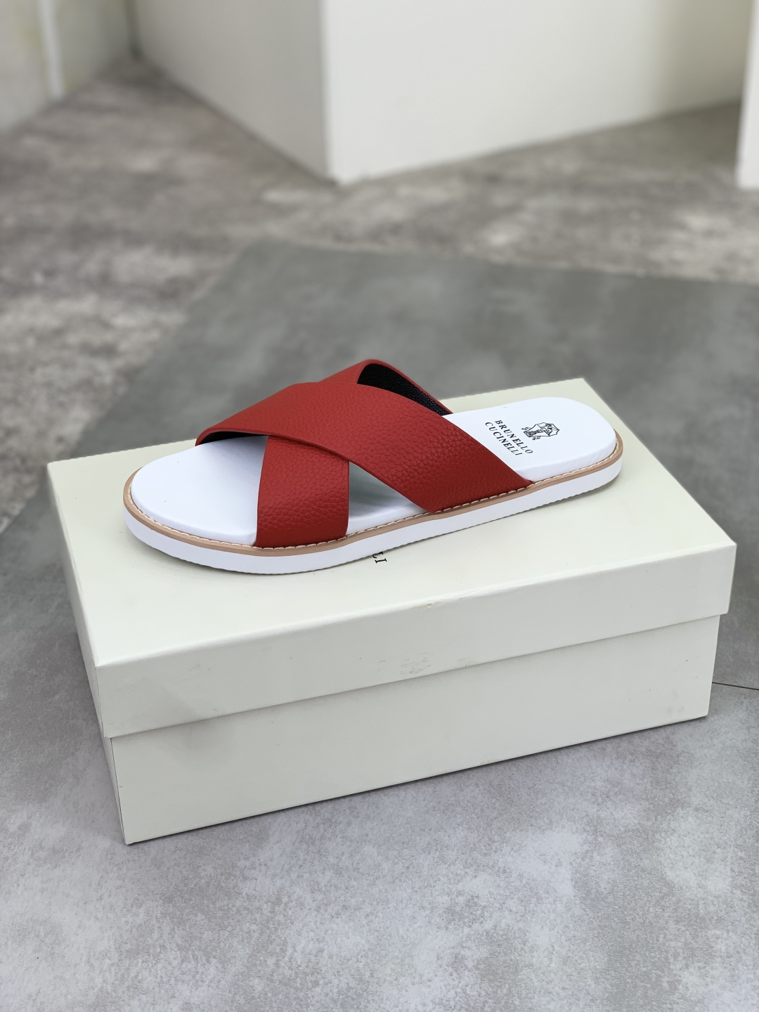 Precio de fábrica P130 Precio real Brunello Cucinelli BC New Suede Slippers, 25ss New Collection ¡Es