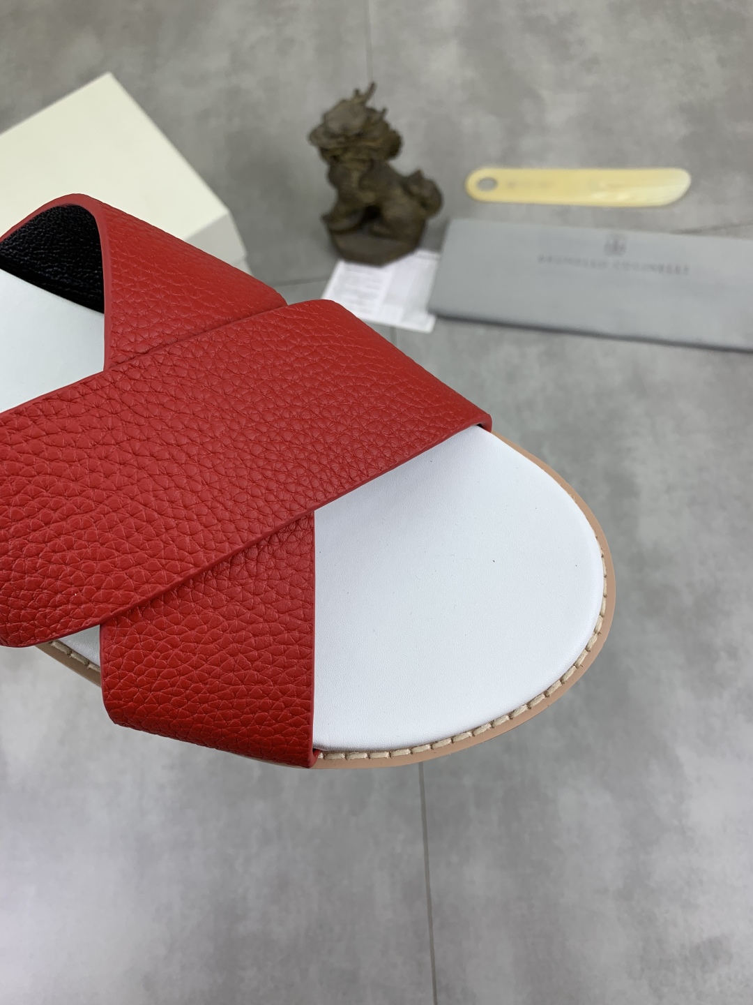 Precio de fábrica P130 Precio real Brunello Cucinelli BC New Suede Slippers, 25ss New Collection ¡Es