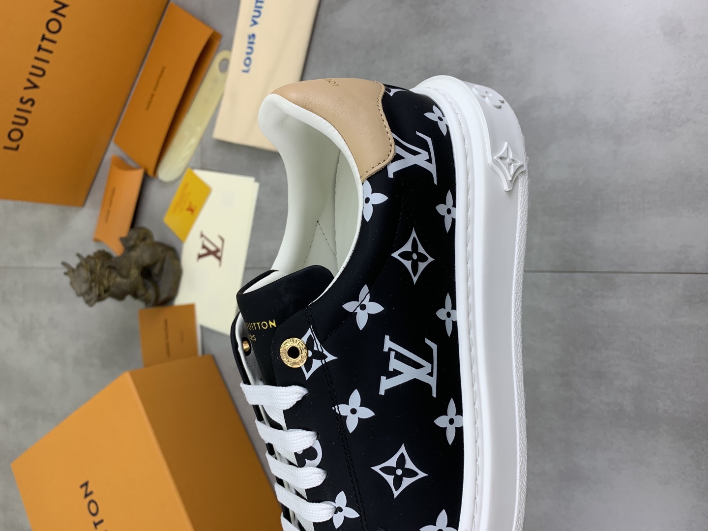 Louis Vuitton Time Out Sneakers: SS25 New Arrival, Classic Thick Sole Shoes 8 cmp i1743268537135 821 0 6