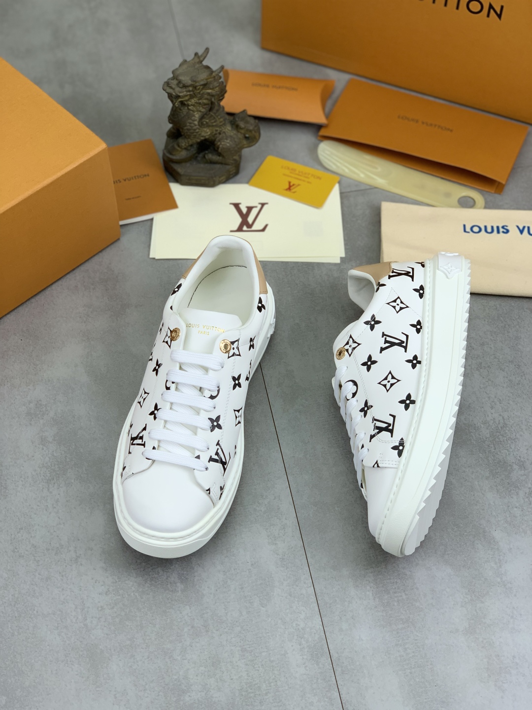 Louis Vuitton Time Out Sneakers - Monogram Canvas, White Leather, Unisex 6 cmp i1743268594231 2718 0 4