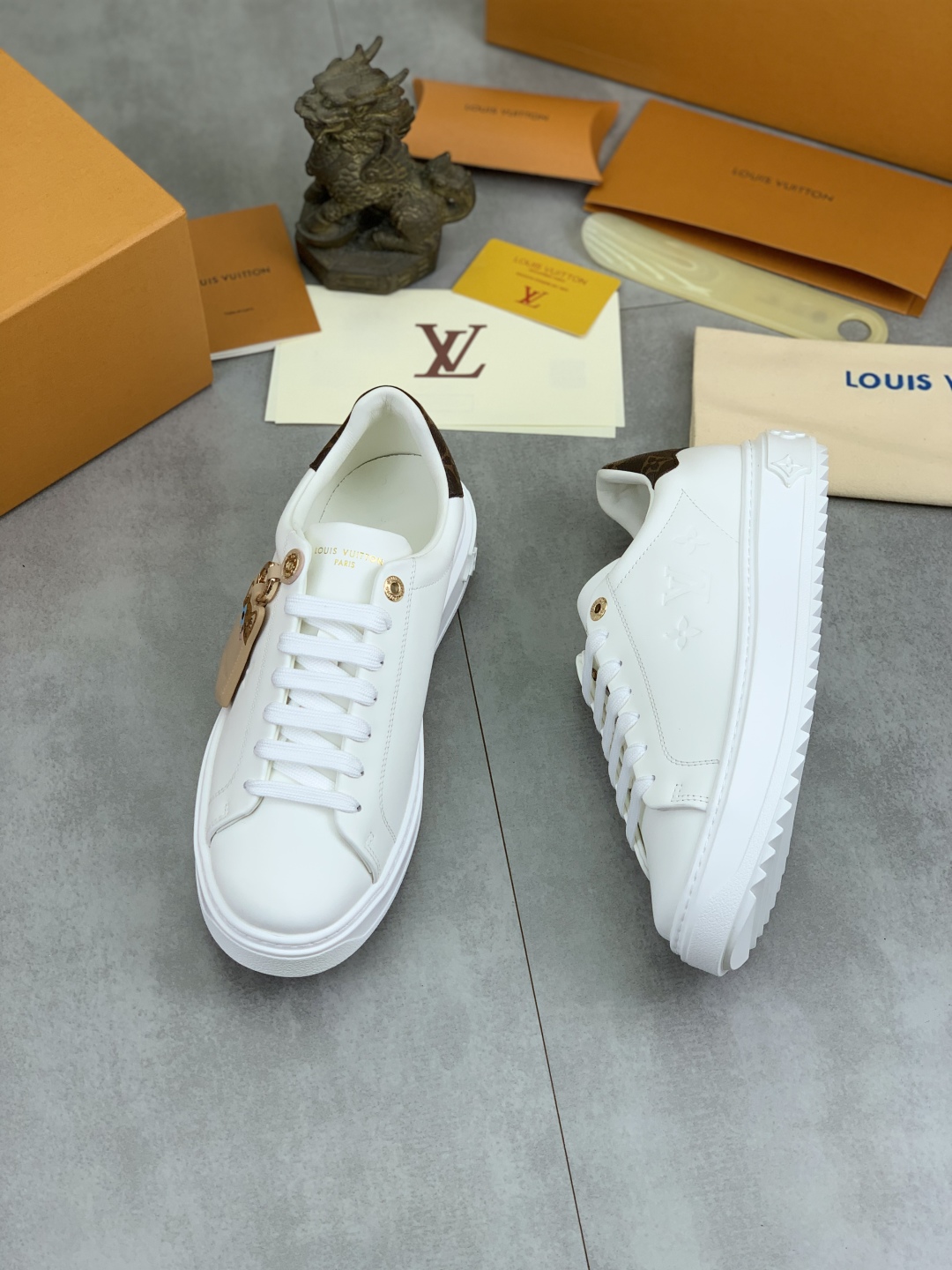 Louis Vuitton Time Out Sneakers White Canvas Monogram Women Shoes 6 cmp i1743268616678 6835 0 4