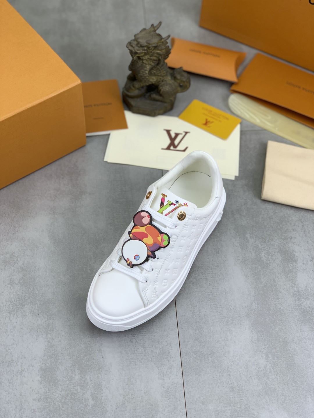Louis Vuitton Time Out White Leather Sneakers With Monogram Flower Details 5 cmp i1743268750443 5161 0 3