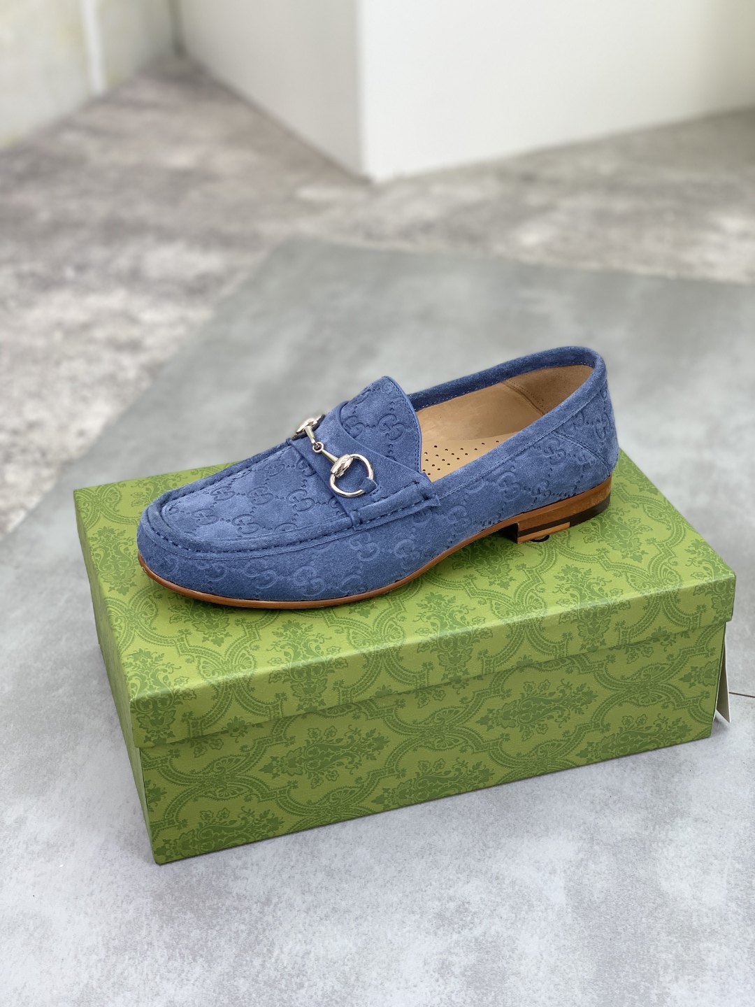 Gucci Men's Blue Suede Loafers with Horsebit Detail, Sizes 38-44 5 cmp i1743415981202 2367 0 3