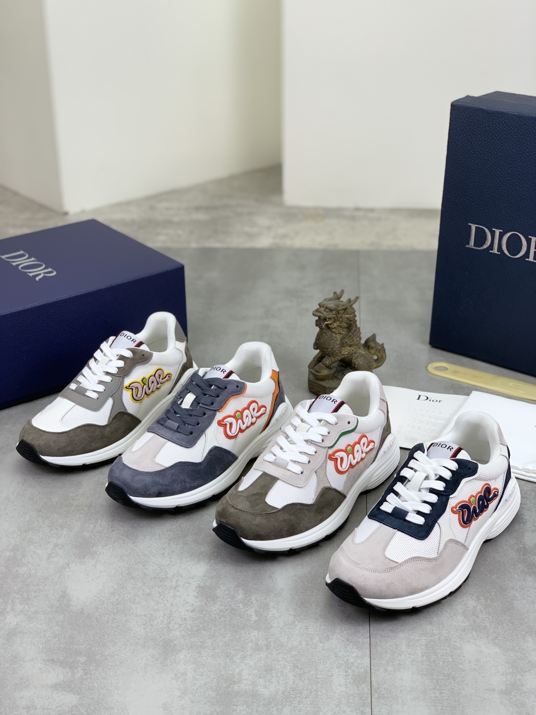 Dior Snake Year Limited Edition Sneakers - Classic Style and Modern Flair 11 cmp i1744557579026 5886 0 9