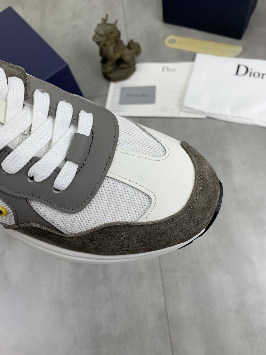 Dior Snake Year Limited Edition Sneakers - Classic Style, Ultimate Comfort 6 cmp i1744557588157 3065 0 4