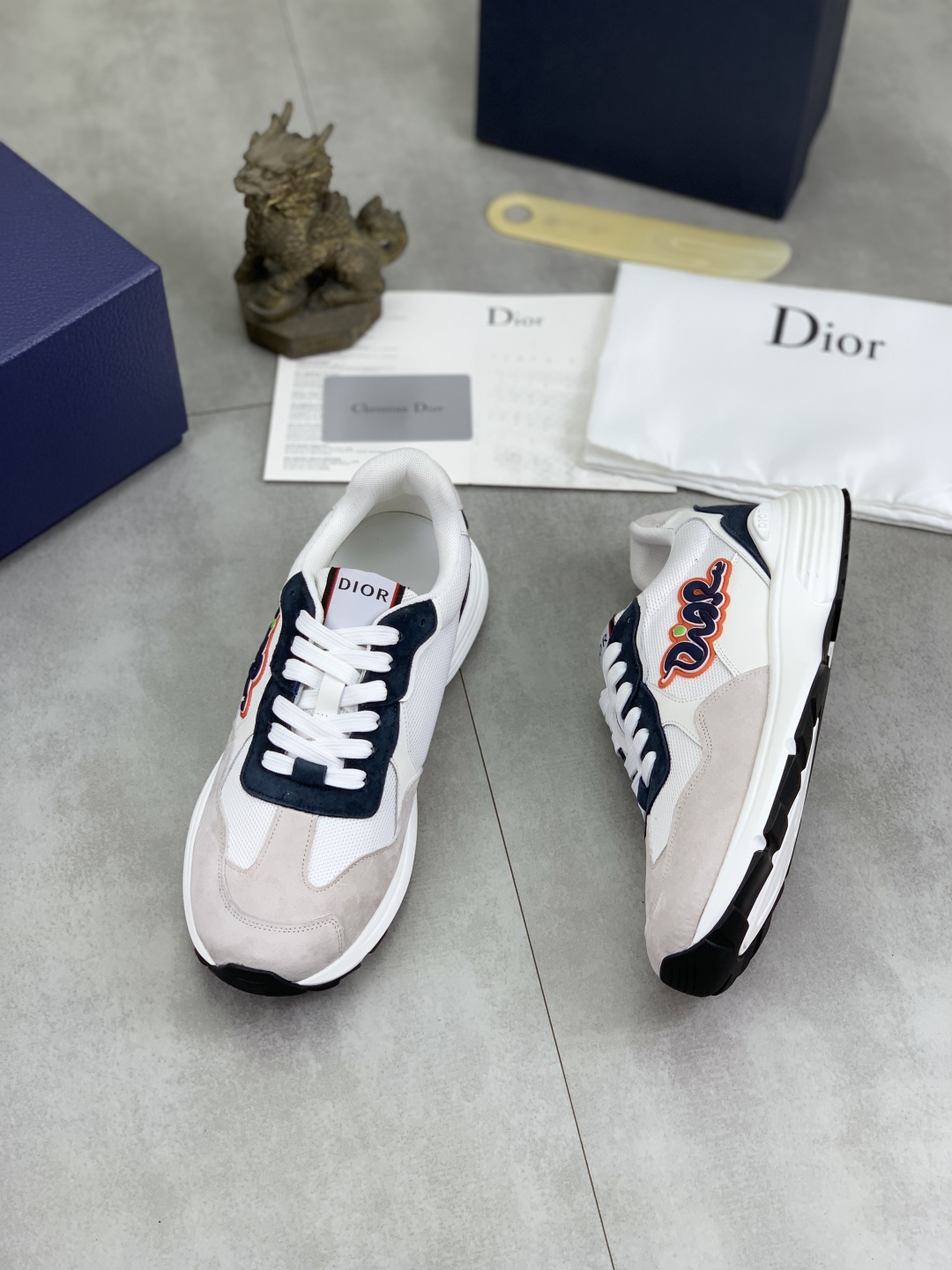Dior Snake Year Limited Edition Sneakers - Classic Style, Ultimate Comfort 4 cmp i1744557629442 923 0 2