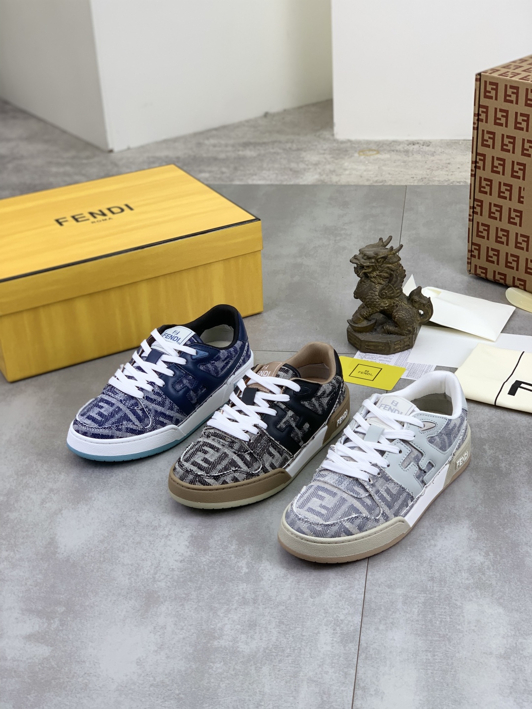 Fendi Leather Sneaker With All-Over Signature Logo - Stylish & Comfortable 11 cmp i1745080166540 8132 0 9