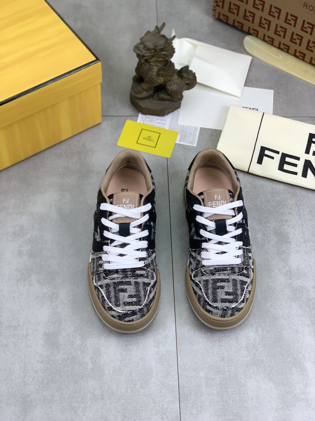 Fendi Imported Leather Casual Sneakers,Original Version, For Men And Women 3 cmp i1745080179197 8475 0 1