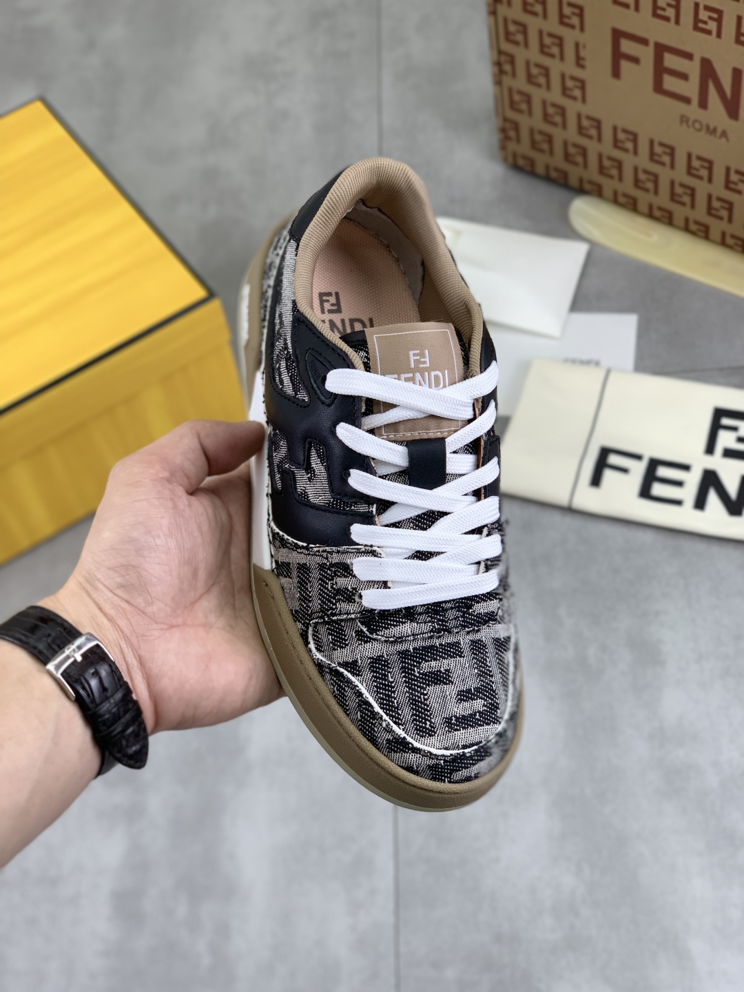 Fendi Imported Leather Casual Sneakers,Original Version, For Men And Women 2 cmp i1745080186963 8049 0 0