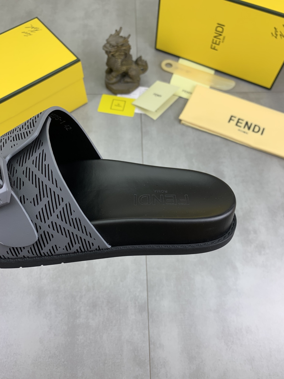 Fendi Men's FF Motif Slide Sandal - Comfortable Italian Crafted Summer Shoes 8 cmp i1745513722689 5092 0 6