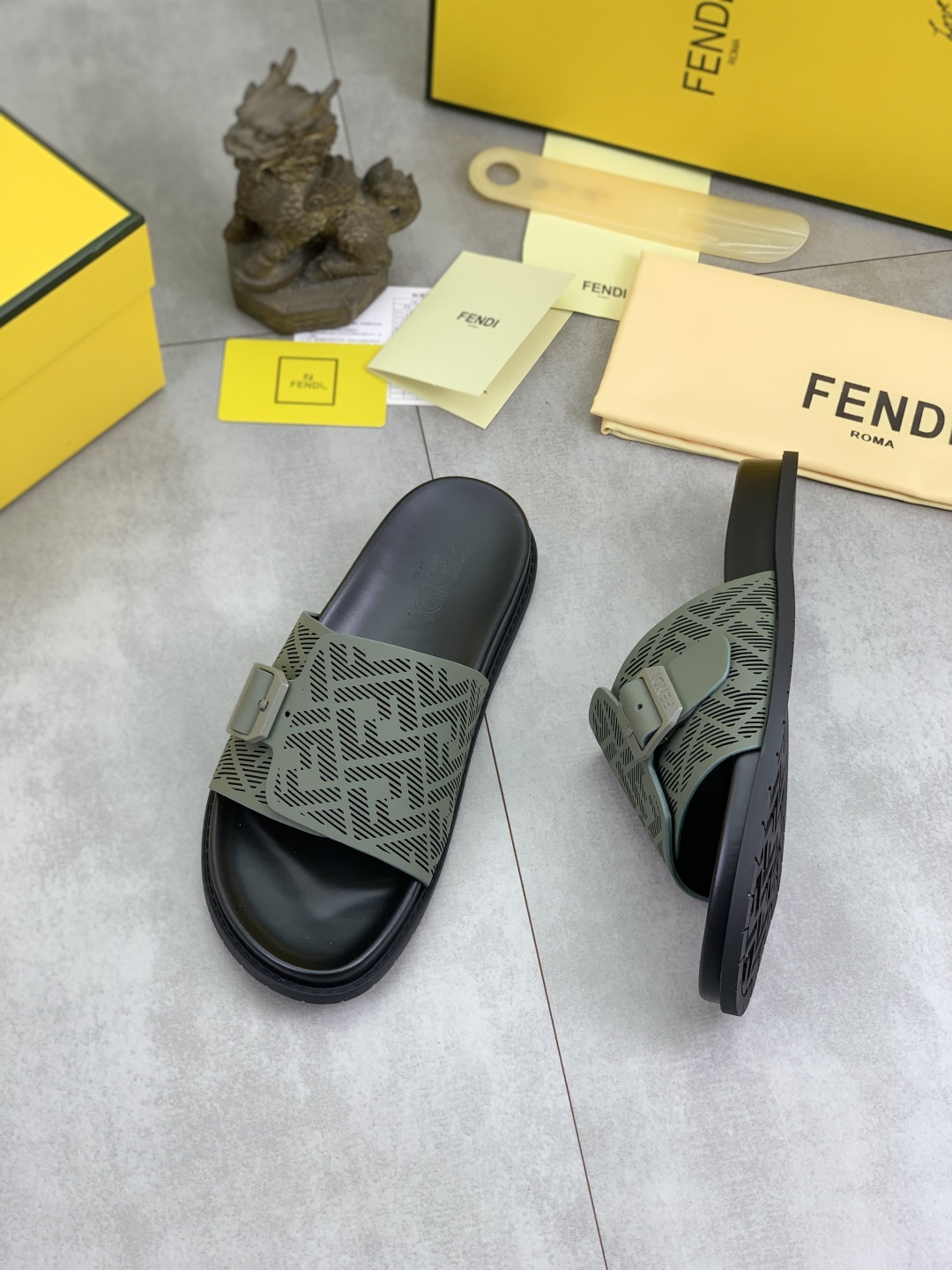 Fendi Men's FF Buckle Slide Sandal, Italian Fabric, Comfortable and Stylish 4 cmp i1745513775654 2981 0 2