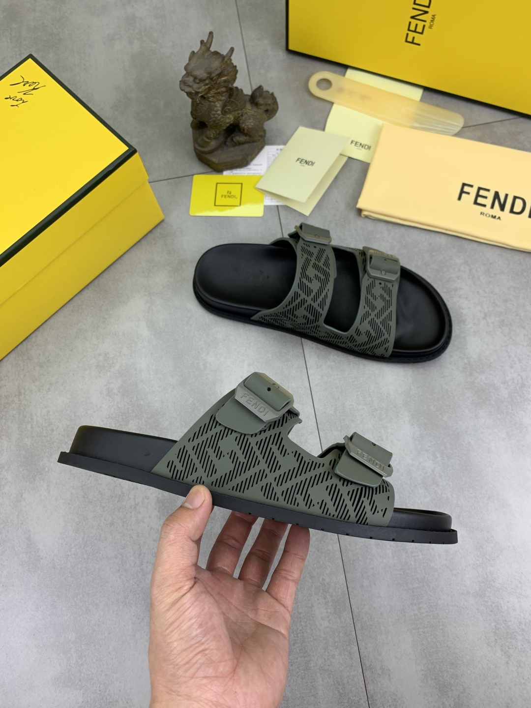 Fendi Men's Olive Green Logo Slides Sandals, Comfortable Summer Slippers 7 cmp i1745514012781 4291 0 5