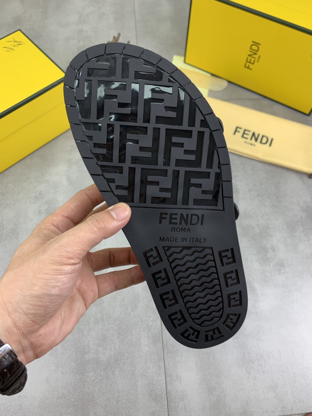 Fendi Men's Sandal Snake Embossed Leather Slide Comfortable Summer Slippers 10 cmp i1745514180407 4935 0 8