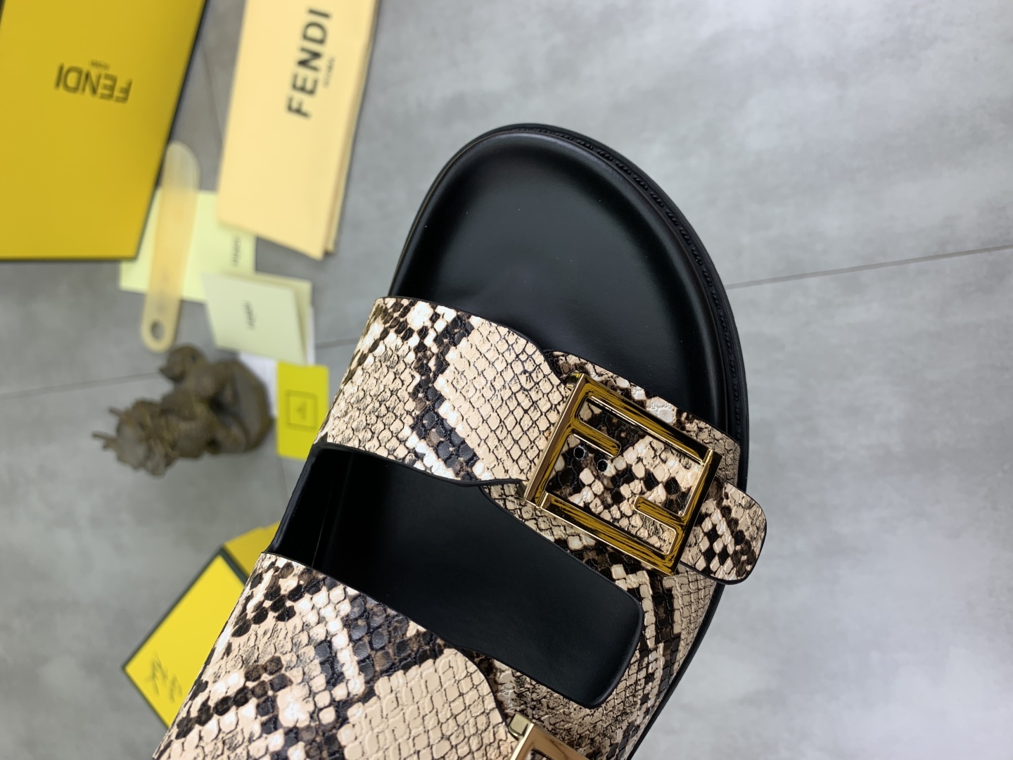 Fendi Men's Sandal Snake Embossed Leather Slide Comfortable Summer Slippers 6 cmp i1745514186081 7376 0 4