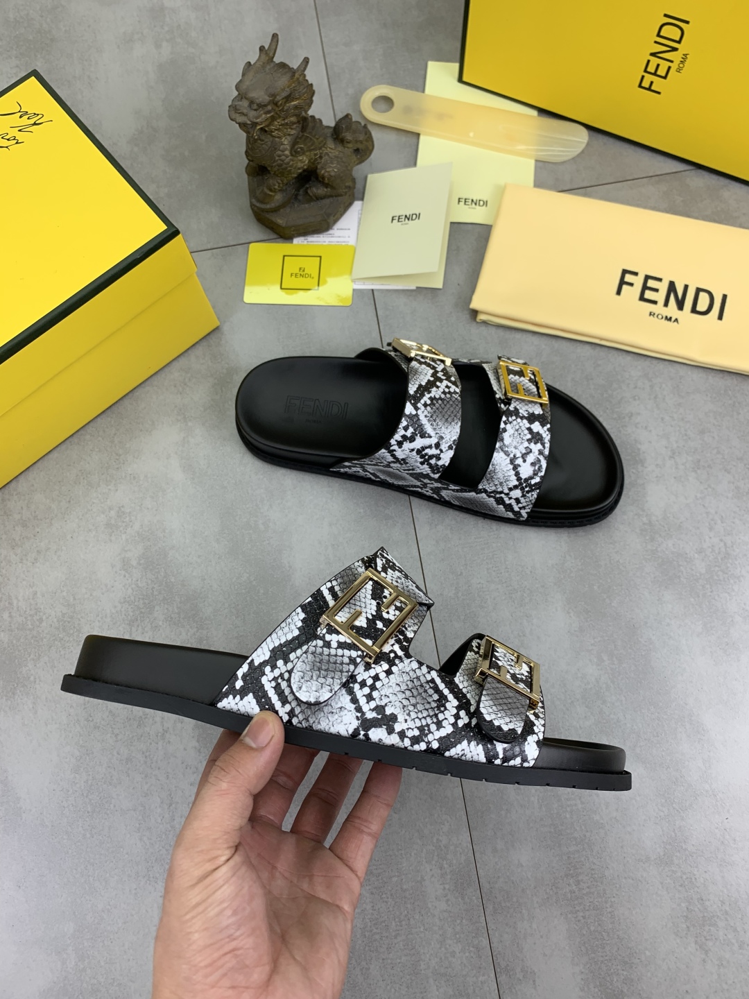 Fendi Men's Summer Slides with Snakeskin Print and Adjustable Buckles 7 cmp i1745514239366 8706 0 5